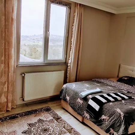 Bed & Breakfast Orman Breakfast Hotel Is 6 Minutes Away From The Airport