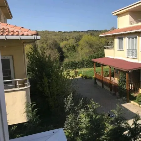 Bed & Breakfast Orman Breakfast Hotel Is 6 Minutes Away From The Airport Arnavutkoy
